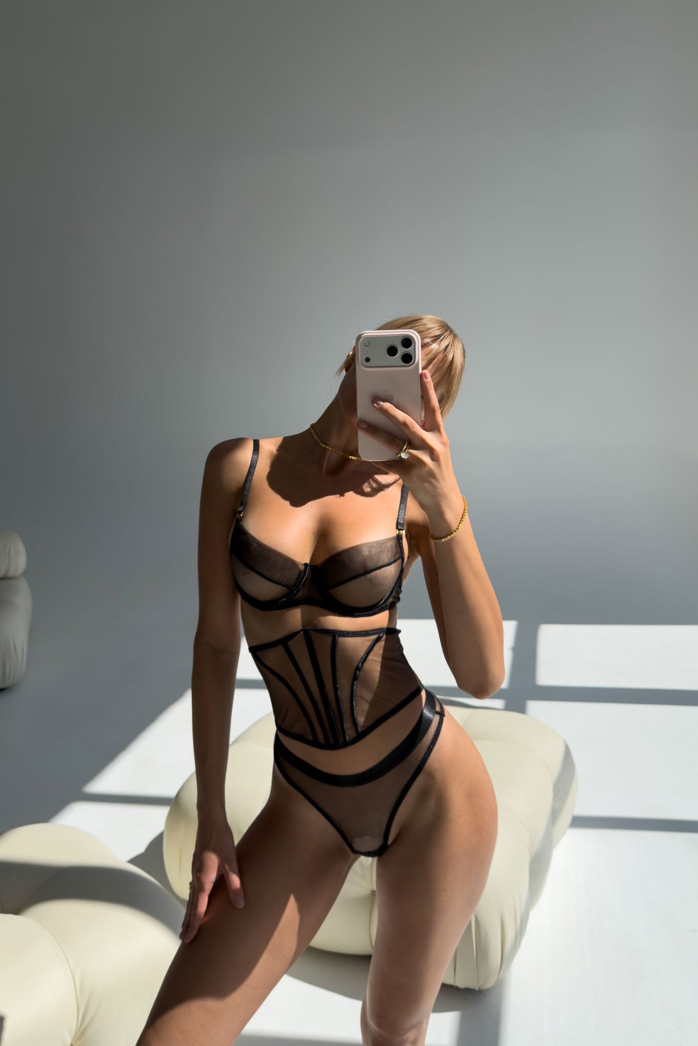 Mina Midnight Allure Set